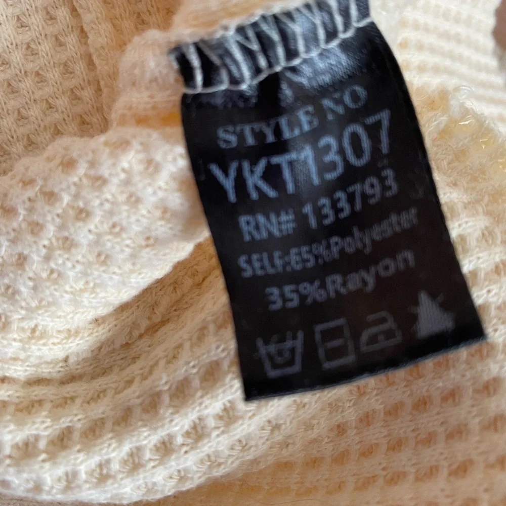POL Cream Textured Knit Sweatshirt - Picture 10 of 10